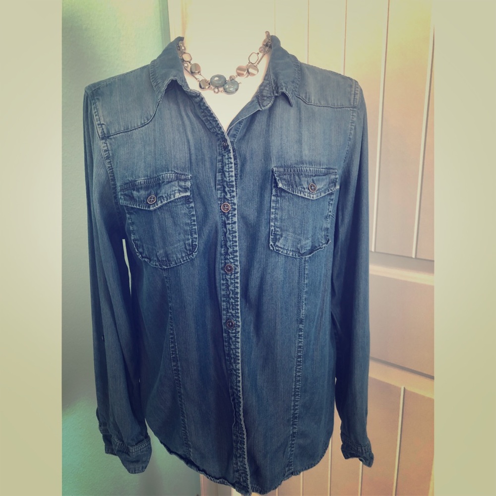 Women’s chambray denim top
